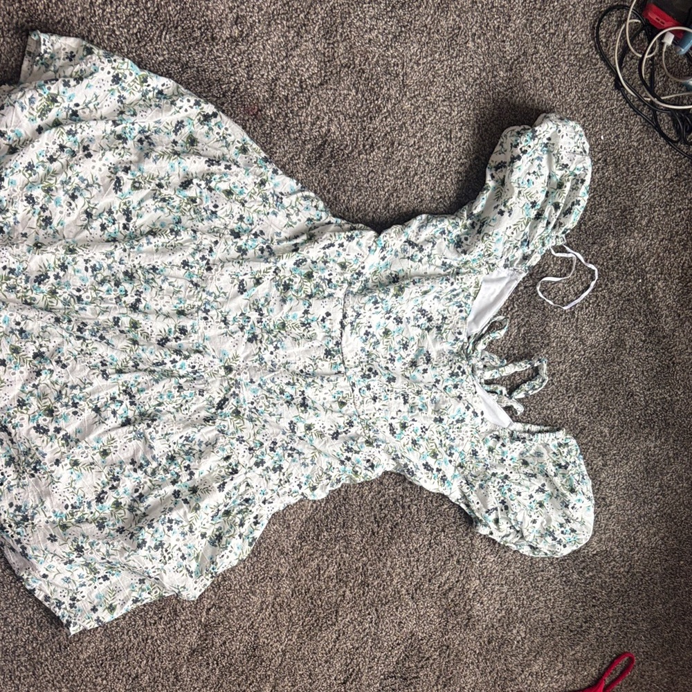 Jessica Simpson Floral Backless Dress - White and Green